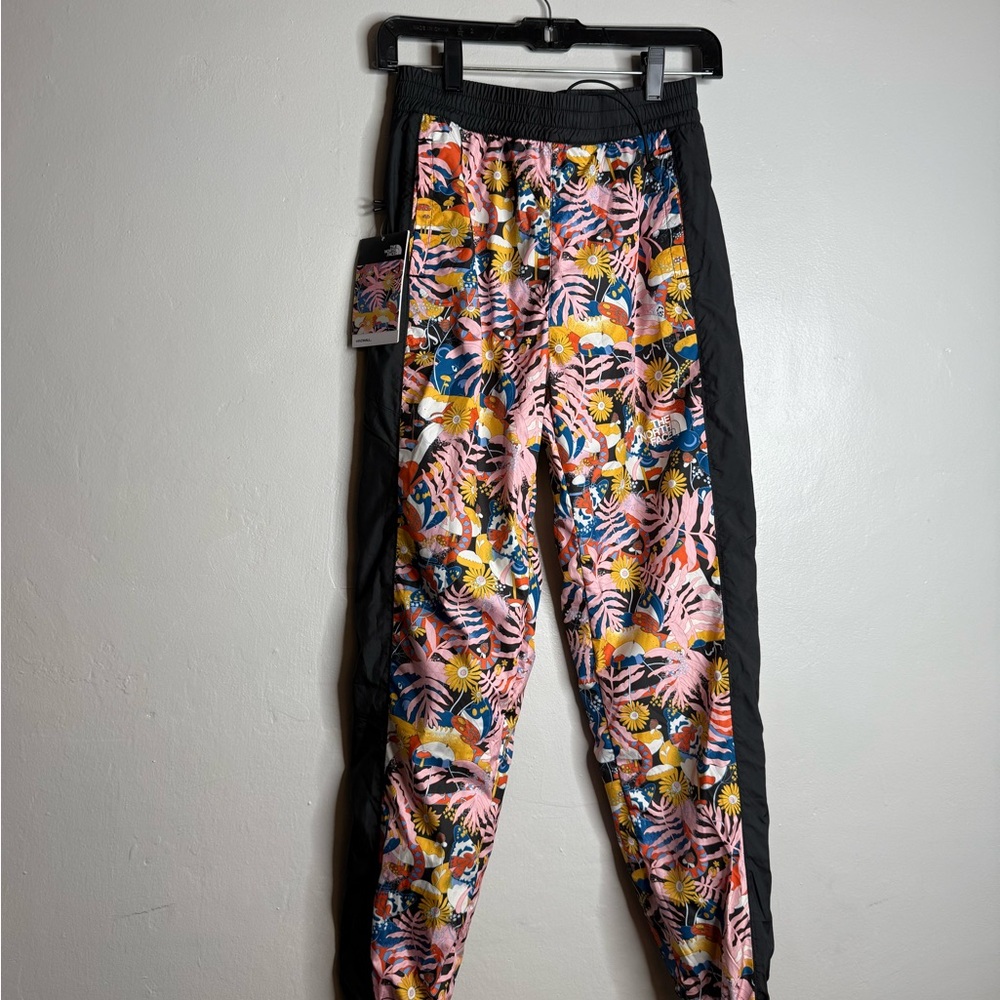 Womens northface joggers